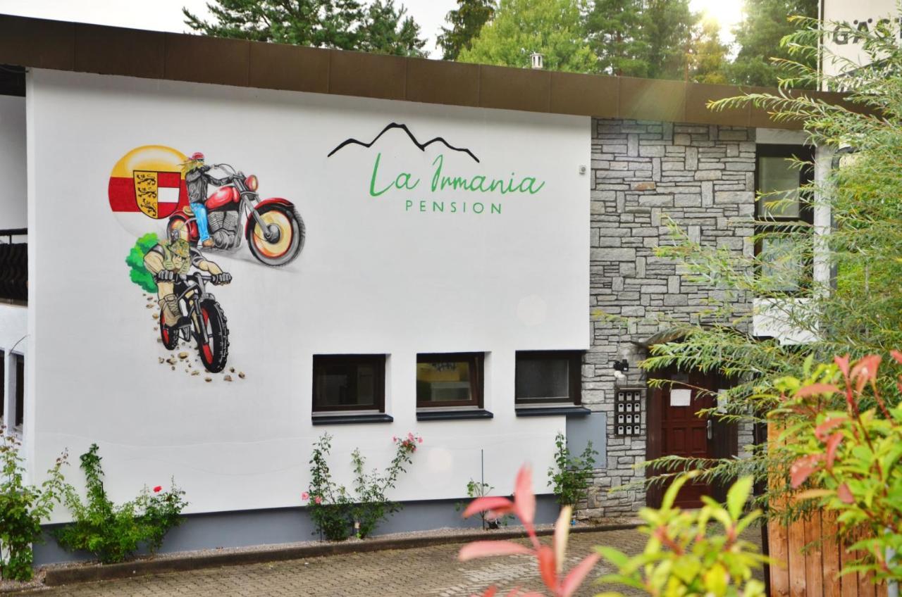 La Irmania Pension 레데닛젠 외부 사진